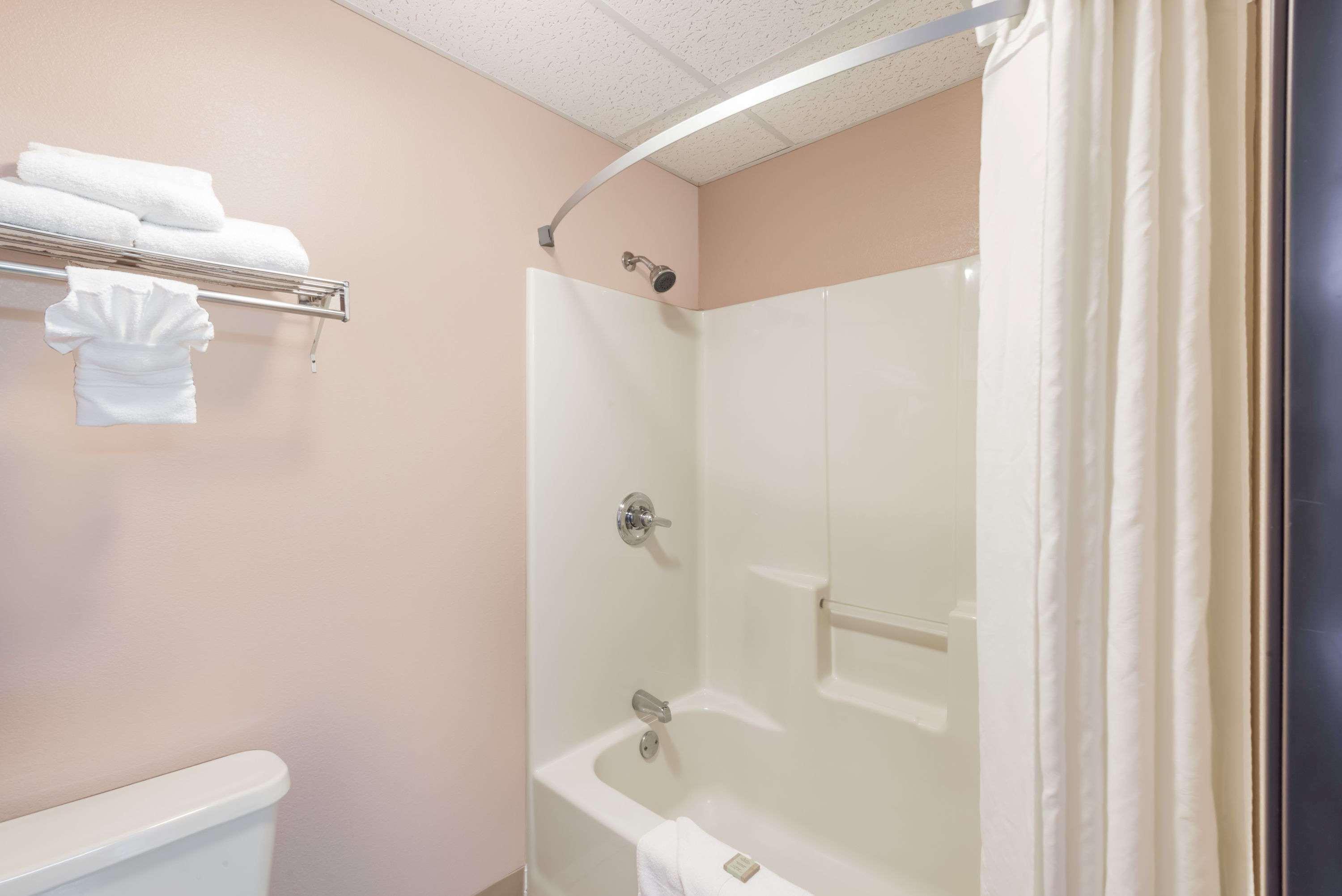 Super 8 By Wyndham Winfield-Quail Ridge Area Hotel Bagian luar foto